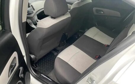 Chevrolet Cruze II, 2011 год, 520 000 рублей, 9 фотография