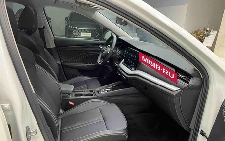 Skoda Octavia IV, 2024 год, 2 500 400 рублей, 10 фотография