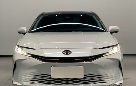 Toyota Camry, 2025 год, 3 621 000 рублей, 2 фотография