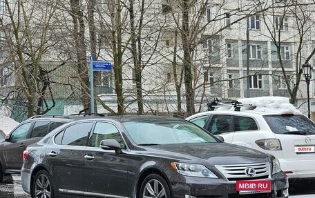 Lexus LS IV, 2010 год, 1 570 000 рублей, 2 фотография