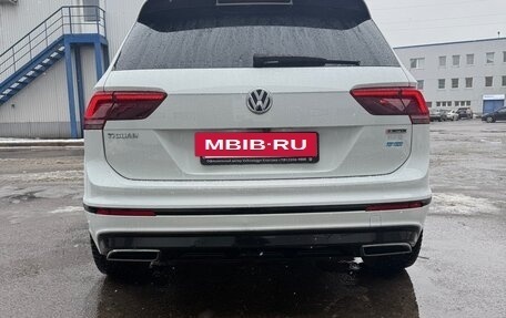 Volkswagen Tiguan II, 2019 год, 3 000 000 рублей, 2 фотография