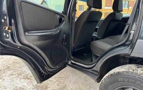 Chevrolet Niva I рестайлинг, 2017 год, 739 000 рублей, 23 фотография