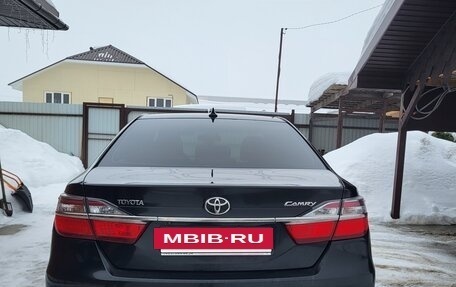 Toyota Camry, 2017 год, 2 300 000 рублей, 7 фотография