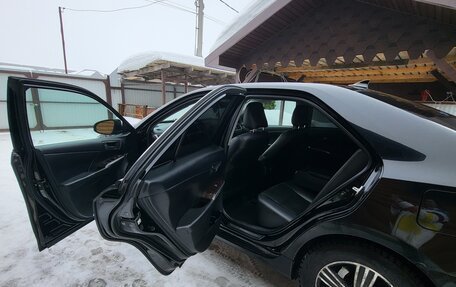 Toyota Camry, 2017 год, 2 300 000 рублей, 13 фотография