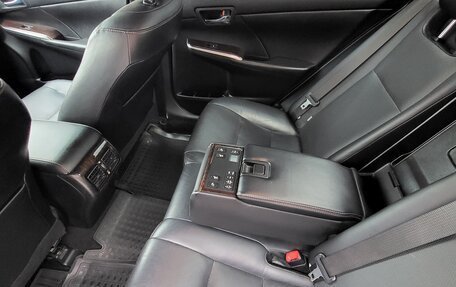 Toyota Camry, 2017 год, 2 300 000 рублей, 14 фотография