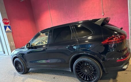 Porsche Cayenne III, 2016 год, 4 950 000 рублей, 2 фотография