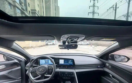 Hyundai Elantra, 2023 год, 1 400 000 рублей, 10 фотография