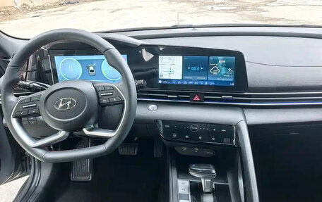 Hyundai Elantra, 2023 год, 1 400 000 рублей, 11 фотография