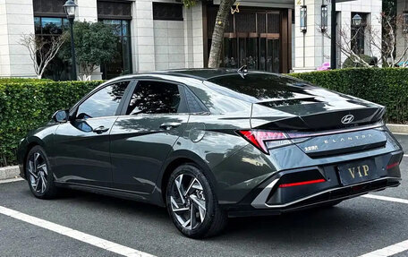 Hyundai Elantra, 2024 год, 1 700 000 рублей, 6 фотография