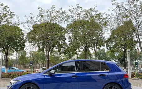 Volkswagen Golf VIII, 2022 год, 1 950 500 рублей, 7 фотография