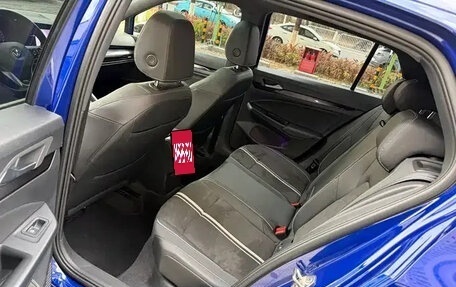 Volkswagen Golf VIII, 2022 год, 1 950 500 рублей, 10 фотография