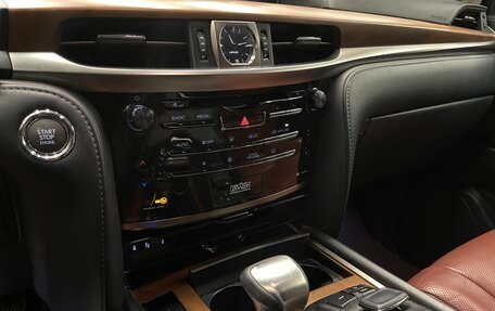 Lexus LX III, 2016 год, 5 990 000 рублей, 19 фотография