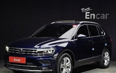 Volkswagen Tiguan II, 2020 год, 2 860 000 рублей, 1 фотография