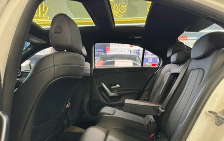 Mercedes-Benz A-Класс, 2022 год, 1 995 000 рублей, 7 фотография