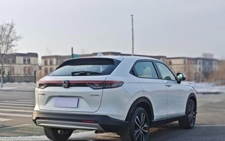 Honda Vezel, 2023 год, 2 090 000 рублей, 4 фотография