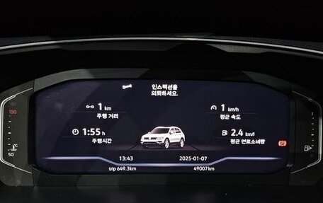 Volkswagen Tiguan II, 2020 год, 2 860 000 рублей, 14 фотография