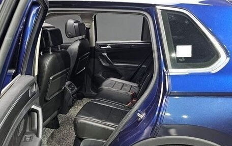 Volkswagen Tiguan II, 2020 год, 2 860 000 рублей, 11 фотография