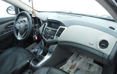 Chevrolet Cruze II, 2010 год, 698 000 рублей, 12 фотография