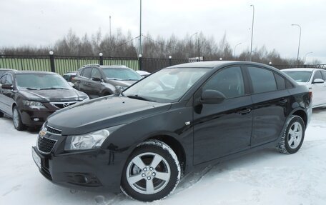Chevrolet Cruze II, 2010 год, 698 000 рублей, 3 фотография