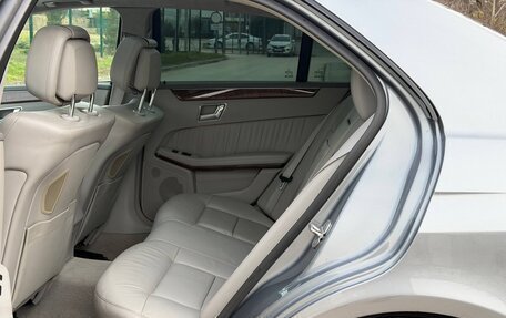 Mercedes-Benz E-Класс, 2011 год, 1 597 000 рублей, 33 фотография