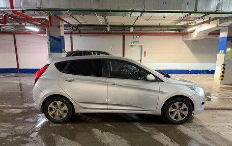 Hyundai Solaris II рестайлинг, 2016 год, 1 000 000 рублей, 11 фотография