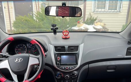 Hyundai Solaris II рестайлинг, 2012 год, 780 000 рублей, 13 фотография