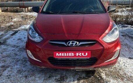Hyundai Solaris II рестайлинг, 2012 год, 780 000 рублей, 18 фотография
