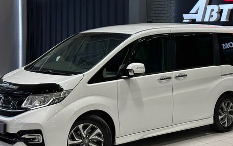 Honda Stepwgn IV, 2016 год, 1 840 000 рублей, 2 фотография