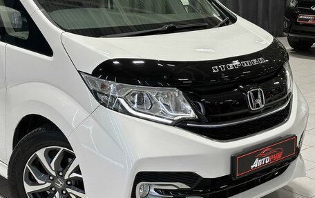 Honda Stepwgn IV, 2016 год, 1 840 000 рублей, 5 фотография