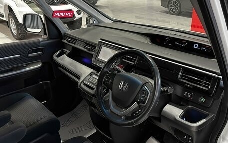 Honda Stepwgn IV, 2016 год, 1 840 000 рублей, 9 фотография