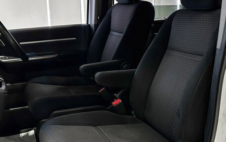 Honda Stepwgn IV, 2016 год, 1 840 000 рублей, 17 фотография