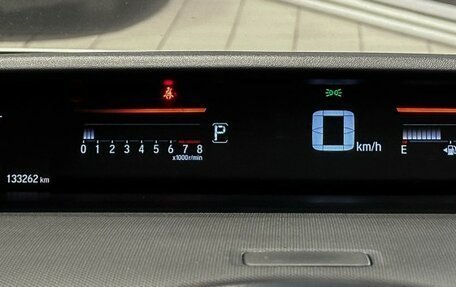 Honda Stepwgn IV, 2016 год, 1 840 000 рублей, 23 фотография