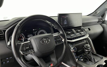 Toyota Land Cruiser, 2022 год, 8 499 000 рублей, 12 фотография