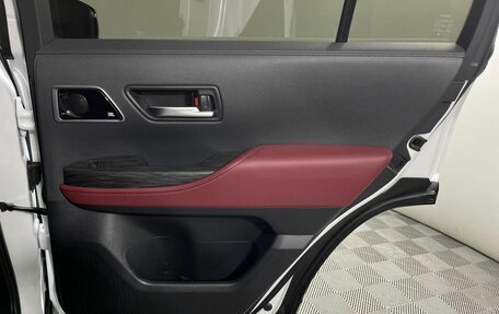 Toyota Land Cruiser, 2022 год, 8 499 000 рублей, 23 фотография