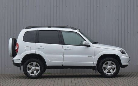 Chevrolet Niva I рестайлинг, 2018 год, 749 000 рублей, 4 фотография