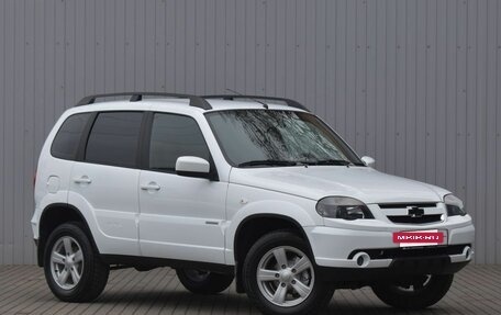 Chevrolet Niva I рестайлинг, 2018 год, 749 000 рублей, 3 фотография