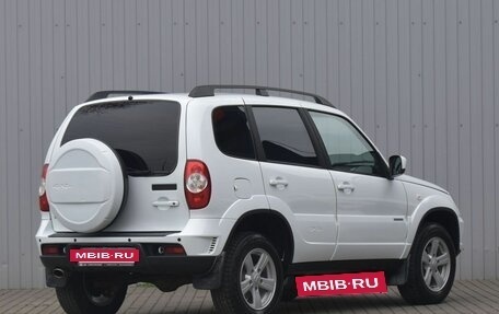 Chevrolet Niva I рестайлинг, 2018 год, 749 000 рублей, 5 фотография