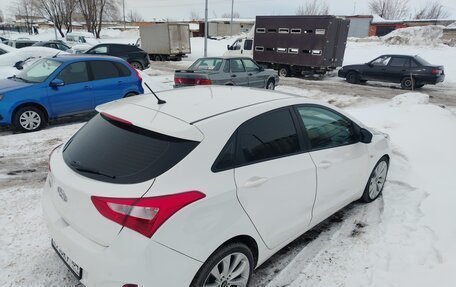 Hyundai i30 II рестайлинг, 2014 год, 920 000 рублей, 3 фотография