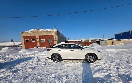 Lexus RX IV рестайлинг, 2020 год, 5 800 000 рублей, 3 фотография