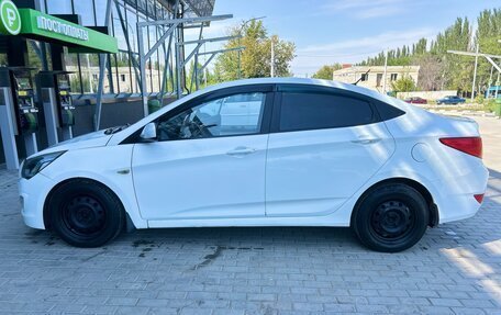 Hyundai Solaris II рестайлинг, 2014 год, 740 000 рублей, 10 фотография