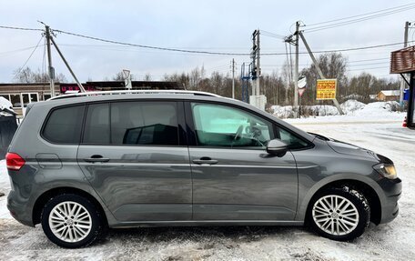 Volkswagen Touran III, 2018 год, 1 650 000 рублей, 3 фотография