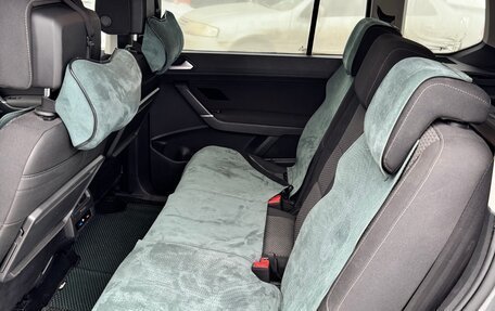 Volkswagen Touran III, 2018 год, 1 650 000 рублей, 8 фотография