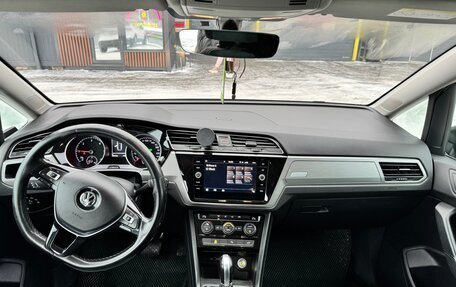 Volkswagen Touran III, 2018 год, 1 650 000 рублей, 7 фотография