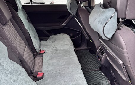 Volkswagen Touran III, 2018 год, 1 650 000 рублей, 12 фотография