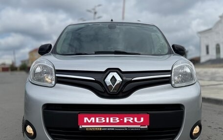 Renault Kangoo II рестайлинг, 2014 год, 700 000 рублей, 36 фотография