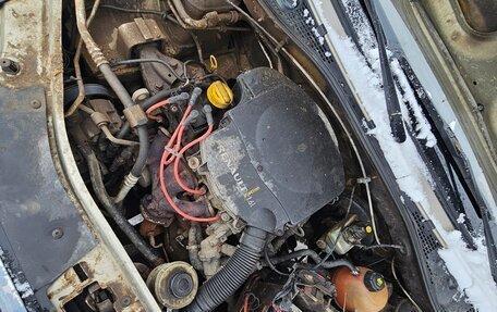 Renault Logan I, 2010 год, 330 000 рублей, 11 фотография