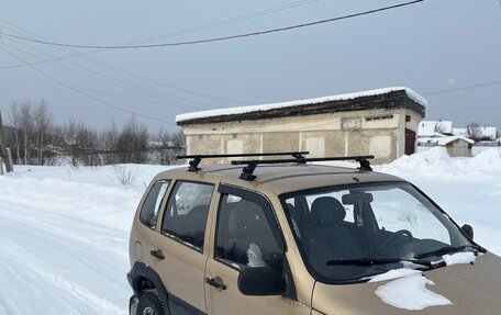 Chevrolet Niva I рестайлинг, 2004 год, 3 фотография