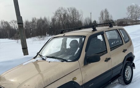 Chevrolet Niva I рестайлинг, 2004 год, 2 фотография