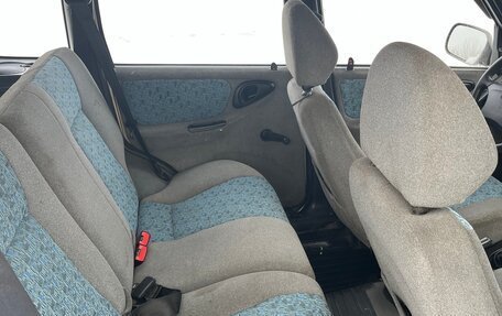 Chevrolet Niva I рестайлинг, 2004 год, 6 фотография