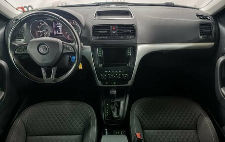 Skoda Yeti I рестайлинг, 2017 год, 1 649 000 рублей, 9 фотография